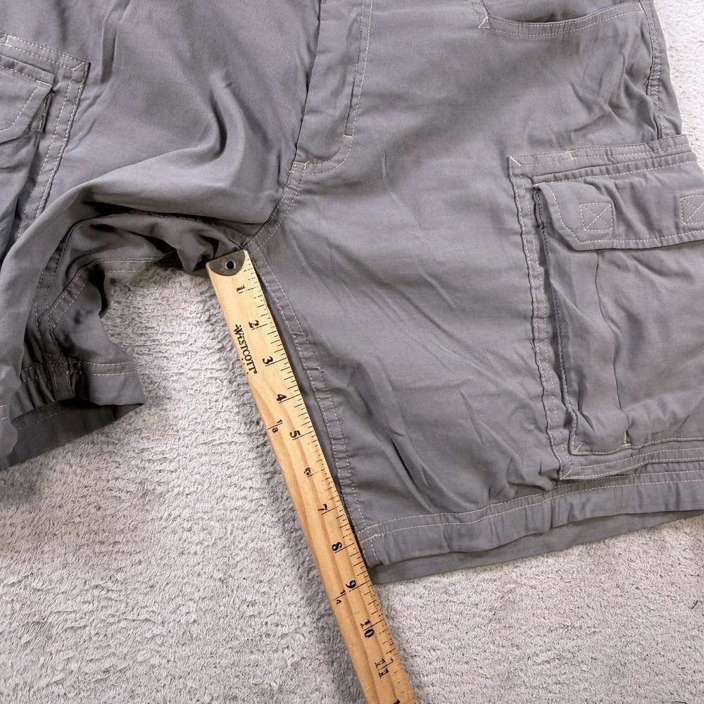 Duluth Trading Co no noticeable